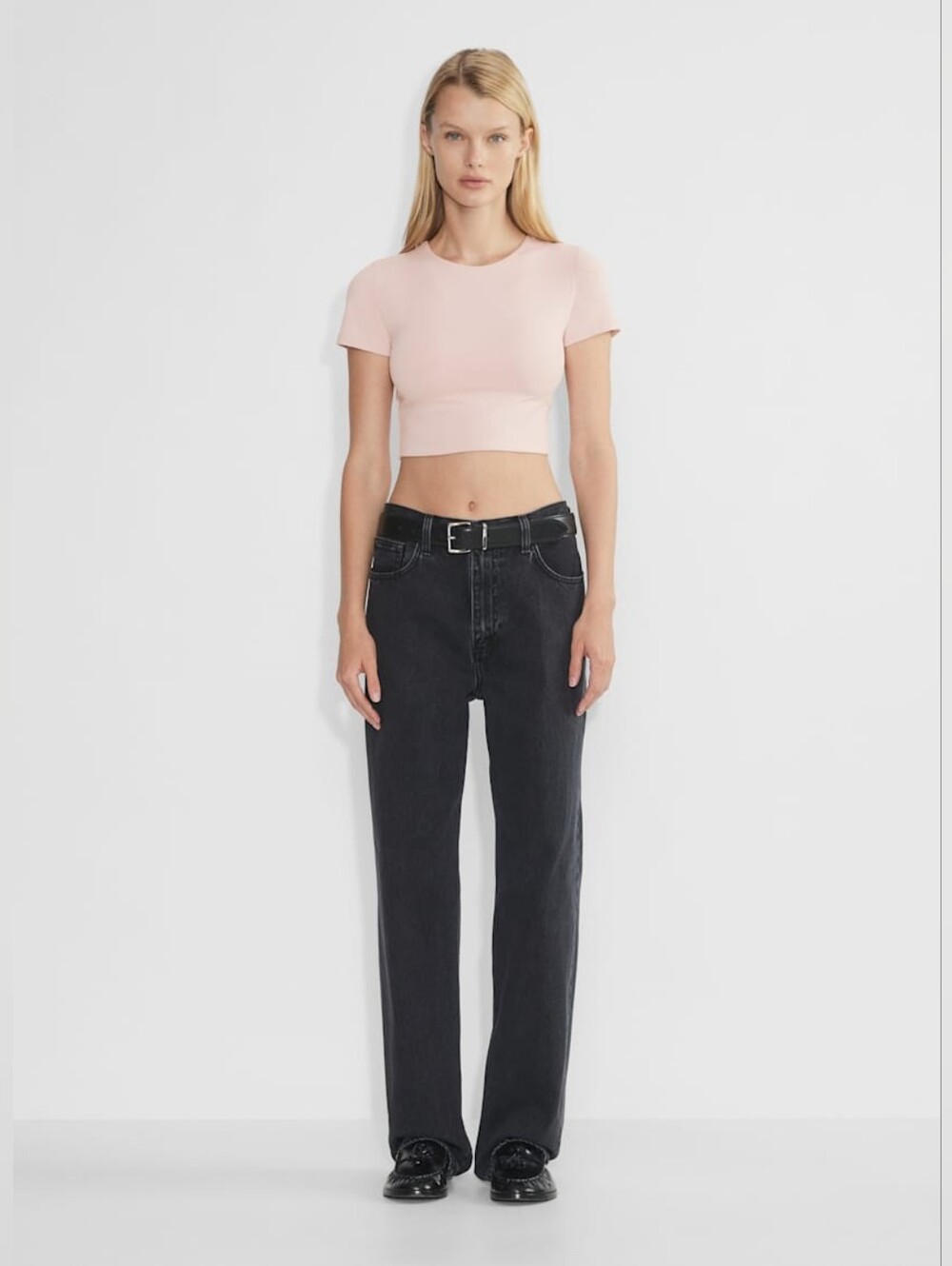 aritzia original contour crew cropped t-shirt Bow Pink